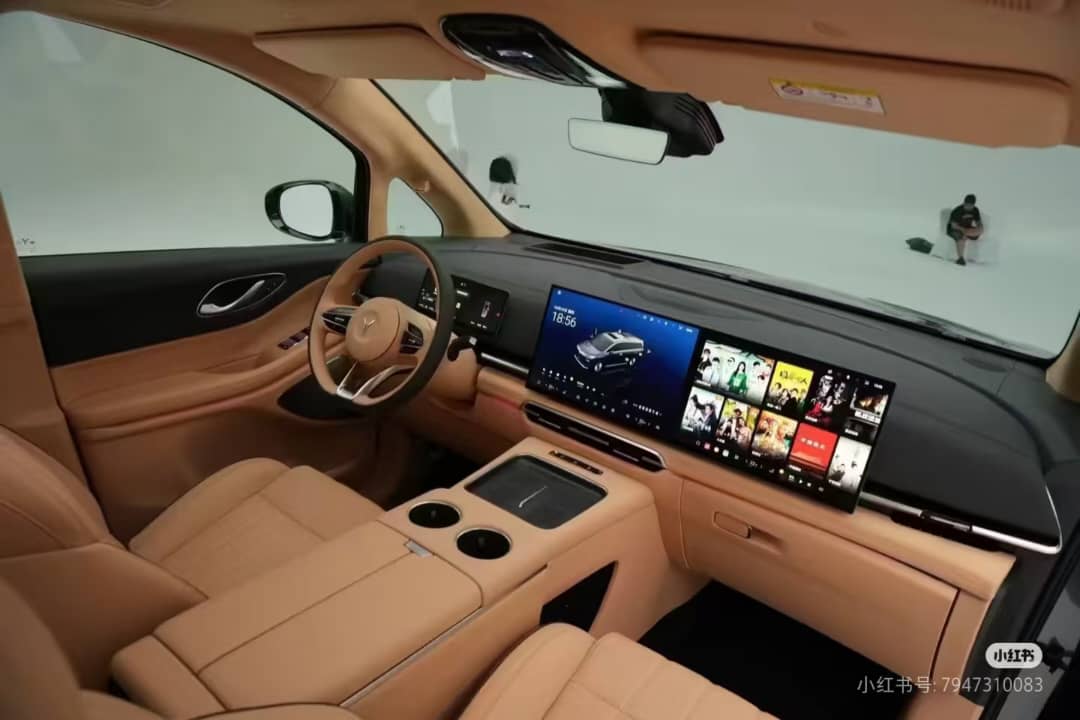 Voyah Dreamer (2025 Model) photo 8